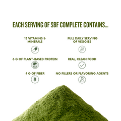 Green powder with text detailing nutritional information on a white background